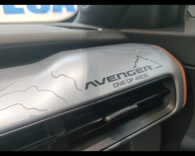 JEEP AVENGER 4XE 1.2 TURBO E-HYBRID THE NORTH - foto 24