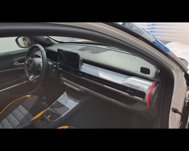 JEEP AVENGER 4XE 1.2 TURBO E-HYBRID THE NORTH - foto 38