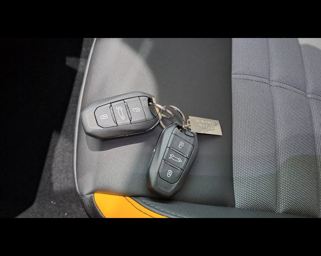 JEEP AVENGER 4XE 1.2 TURBO E-HYBRID THE NORTH - foto 45