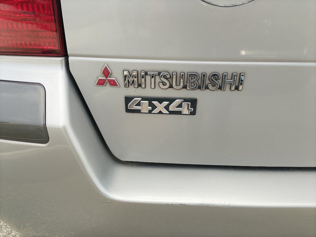 Immagine di MITSUBISHI Space Wagon 2.4i 16V GDI cat 4WD GLX del 12/2001 km 78140