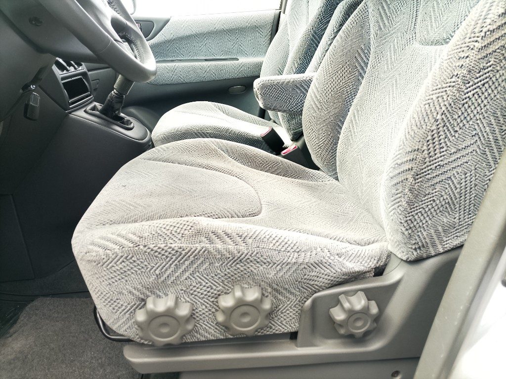 Immagine di MITSUBISHI Space Wagon 2.4i 16V GDI cat 4WD GLX del 12/2001 km 78140