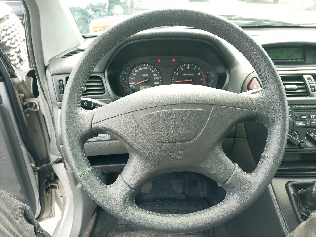 Immagine di MITSUBISHI Space Wagon 2.4i 16V GDI cat 4WD GLX del 12/2001 km 78140