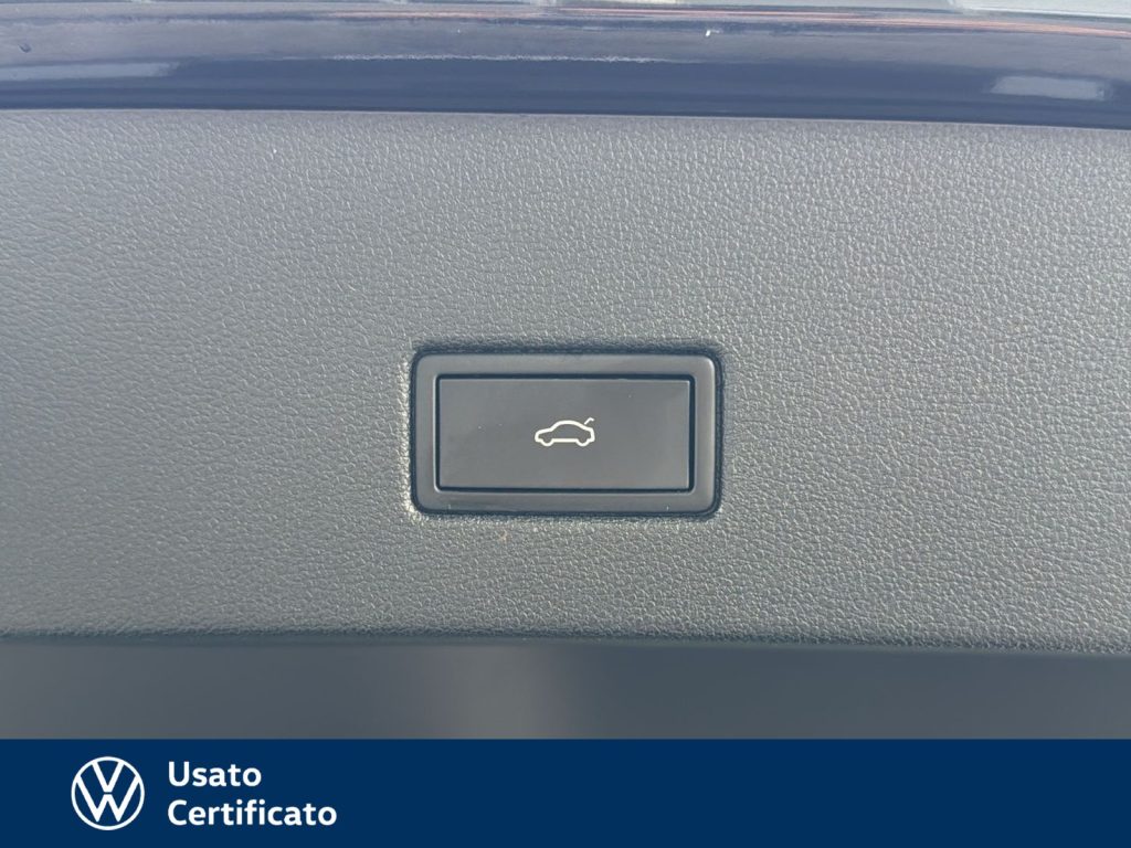 immagine usato VOLKSWAGEN T-Roc 2.0 tdi r-line 150cv dsg