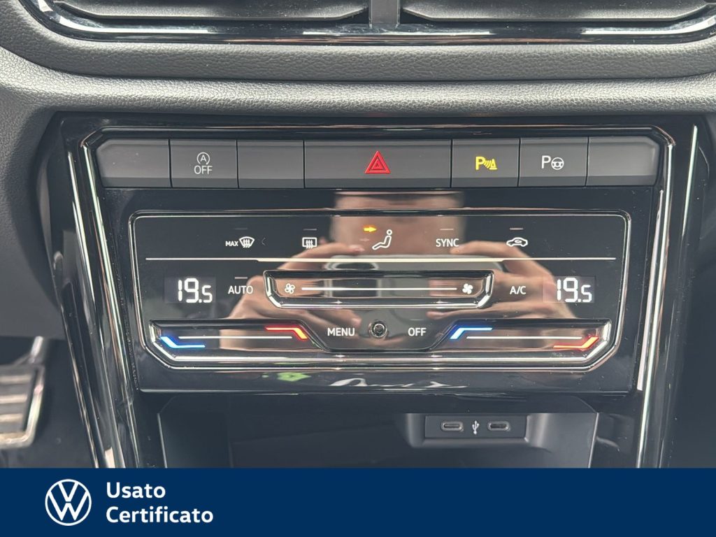 immagine usato VOLKSWAGEN T-Roc 2.0 tdi r-line 150cv dsg
