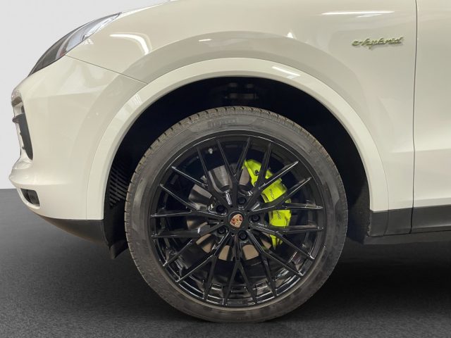PORSCHE CAYENNE COUPE' 3.0 V6 E-HYBRID 340 CV - foto 22