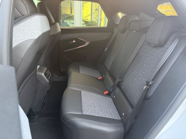 PEUGEOT 3008 HYBRID 145 E-DCS6 ALLURE BUSINES - foto 7