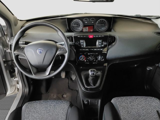 LANCIA Ypsilon usata 9