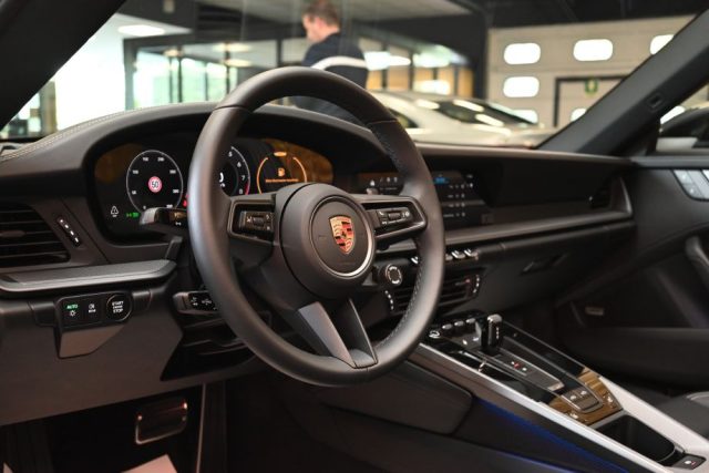PORSCHE 992 TARGA 4S NEW.MOD. 480CV 21"TURBO - foto 20
