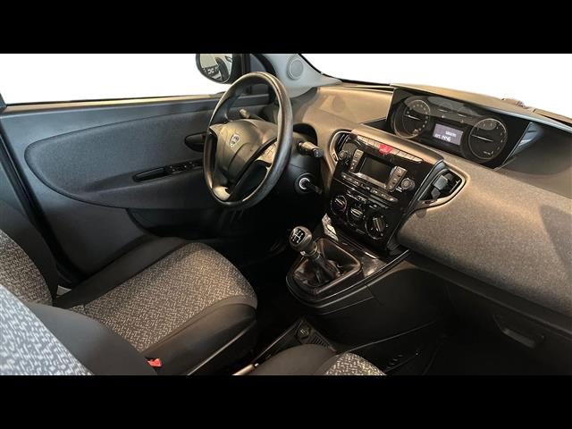 LANCIA YPSILON 1.2 ELEFANTINO BLU S&S 69CV MY19 - foto 11