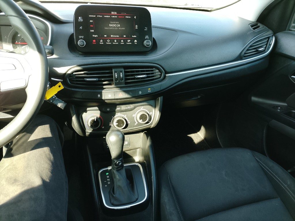 Immagine di FIAT Tipo 1.6 Mjt S&S DCT SW del 02/2020 km 109288