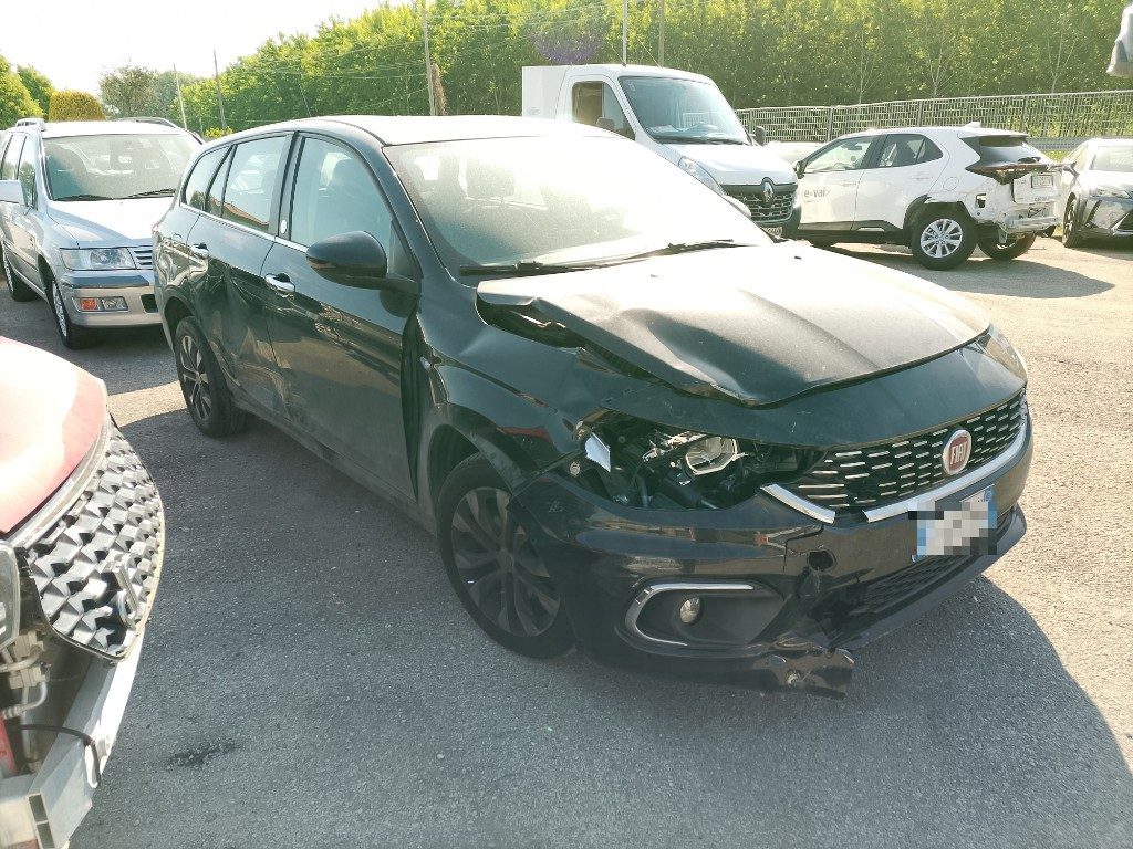 Immagine di FIAT Tipo 1.6 Mjt S&S DCT SW del 02/2020 km 109288