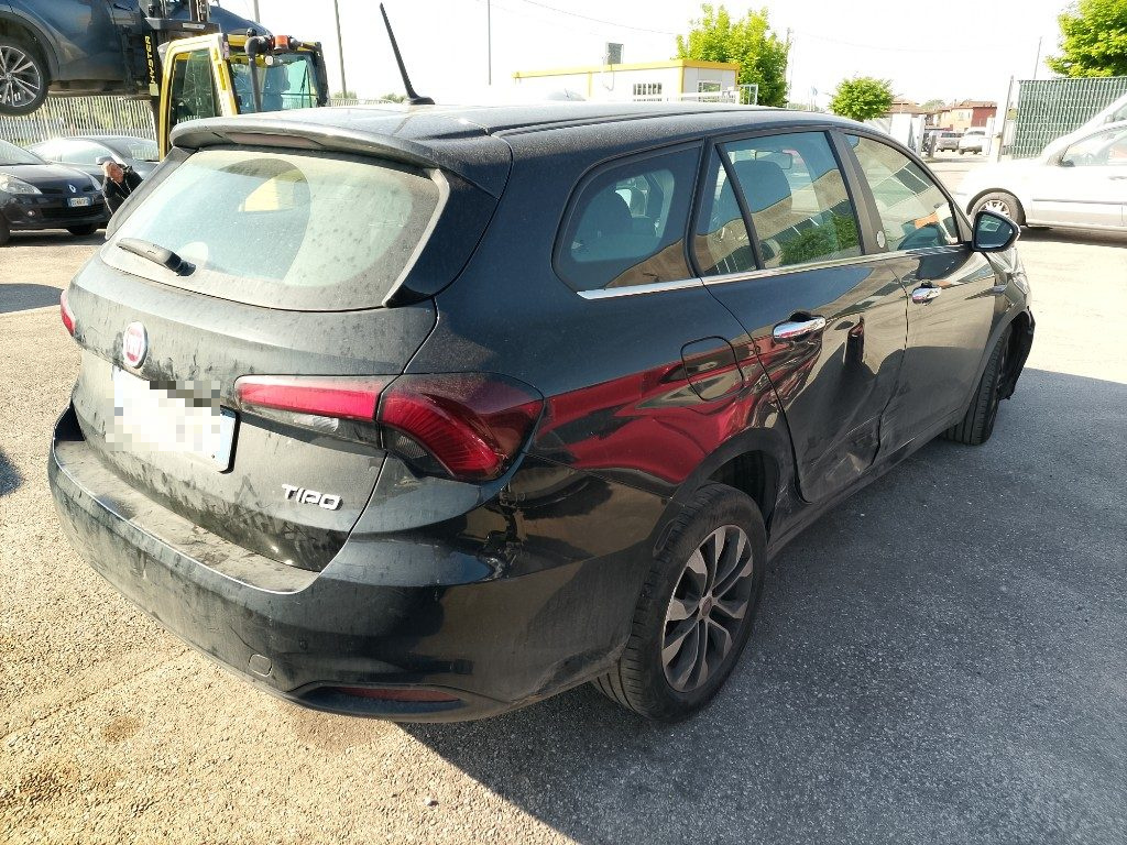 Immagine di FIAT Tipo 1.6 Mjt S&S DCT SW del 02/2020 km 109288