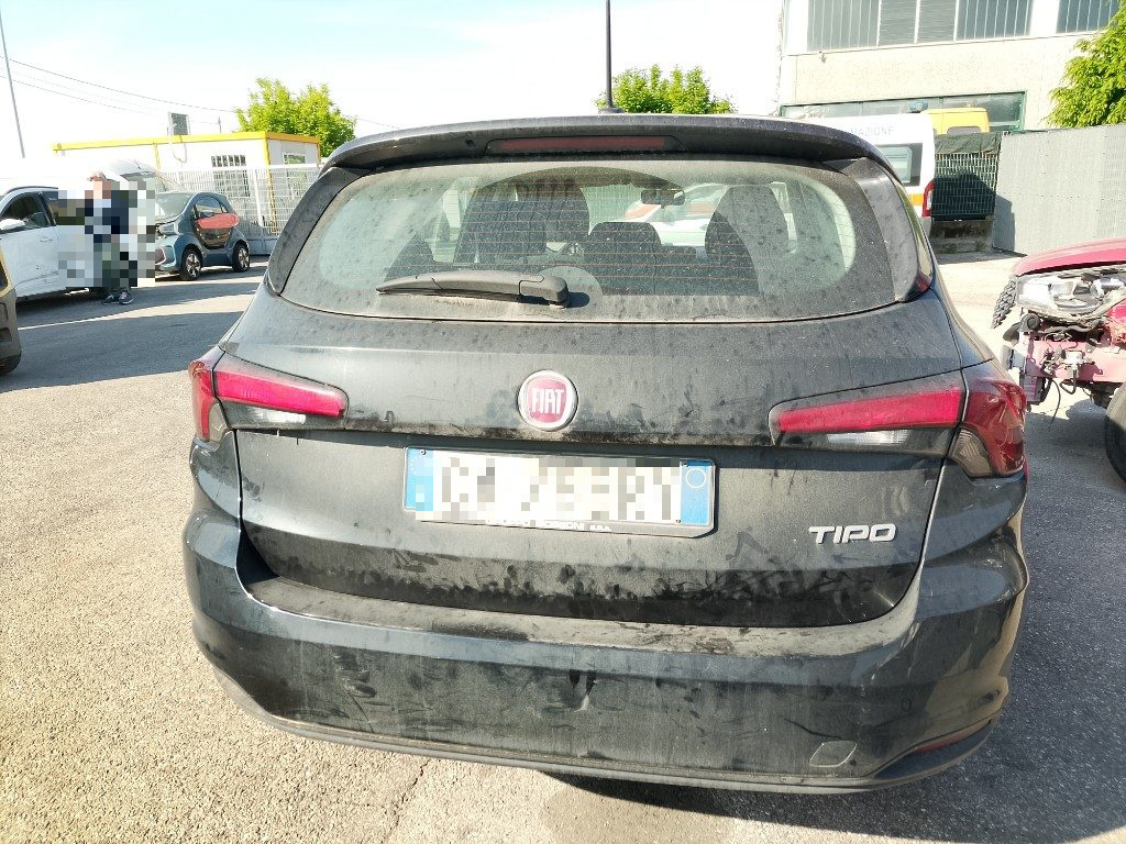 Immagine di FIAT Tipo 1.6 Mjt S&S DCT SW del 02/2020 km 109288