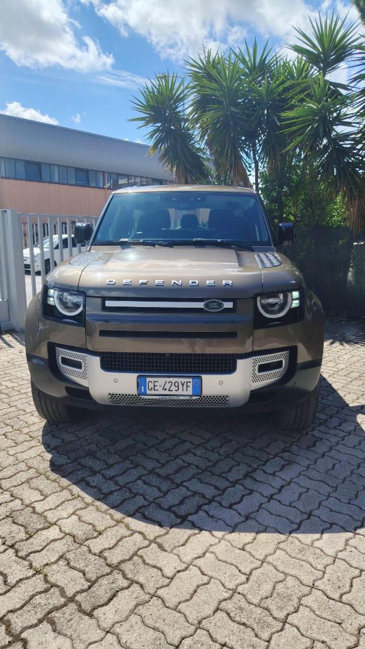 LAND ROVER Defender 90 3.0D I6 250 CV AWD Auto - 19