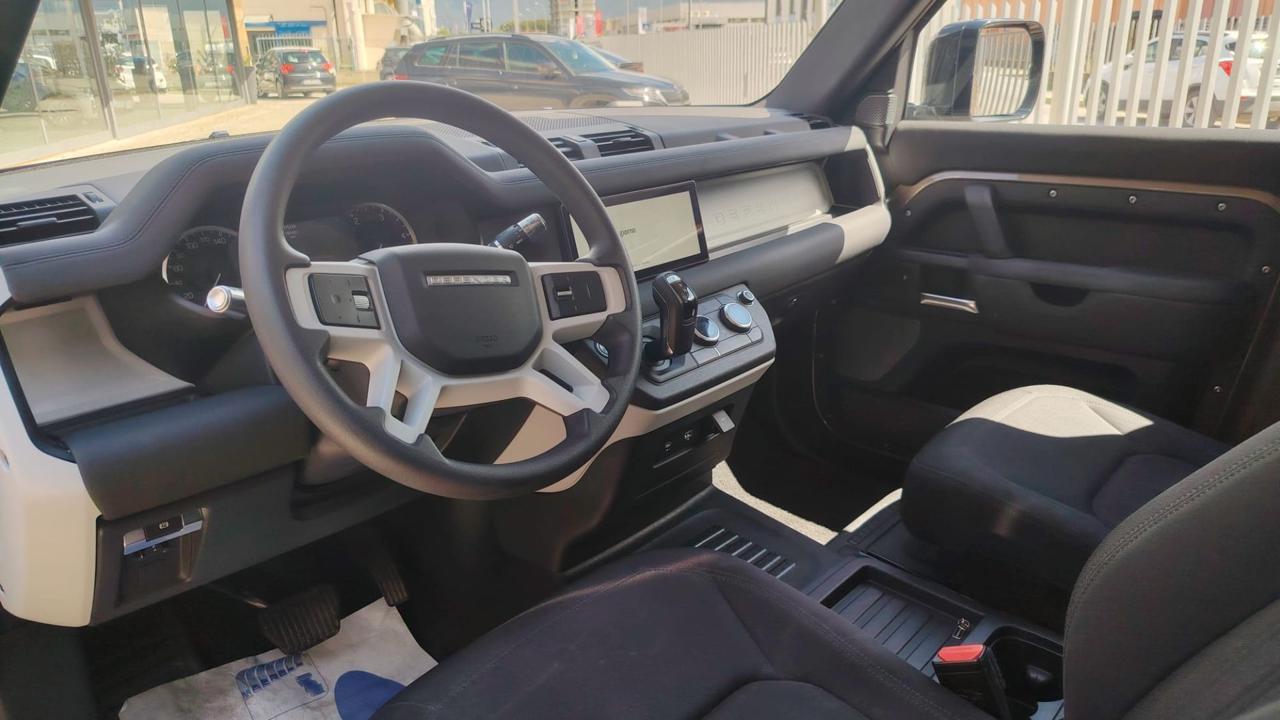LAND ROVER Defender 90 3.0D I6 250 CV AWD Auto - 17