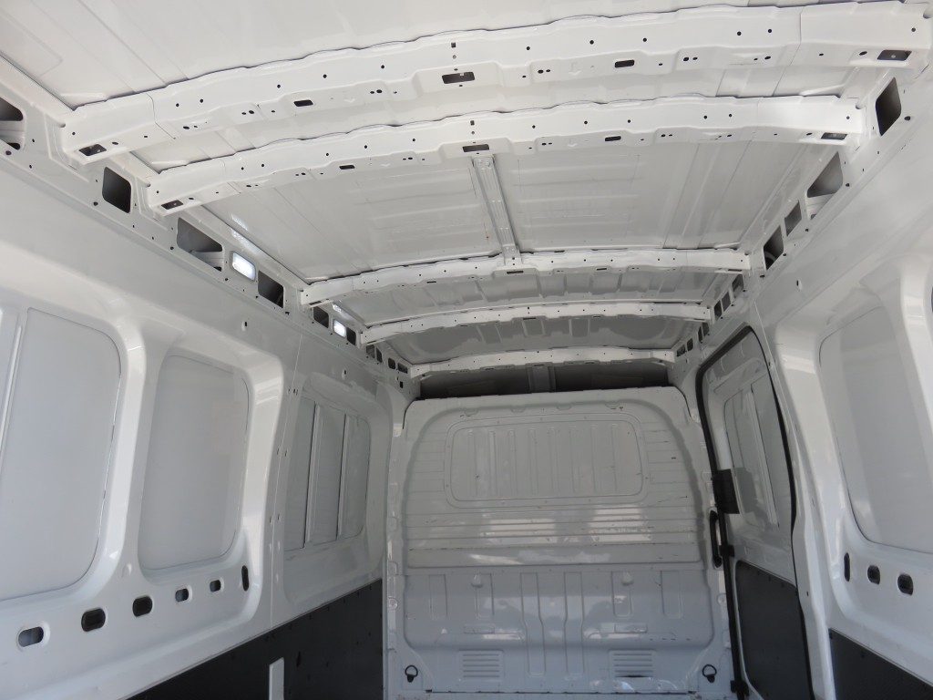MAXUS Deliver 9