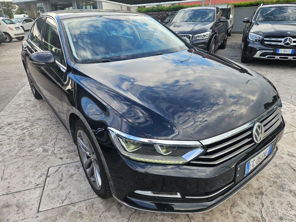 VOLKSWAGEN Passat Berlina TDI HIGHLINE BlueMotion Technology DSG - 2