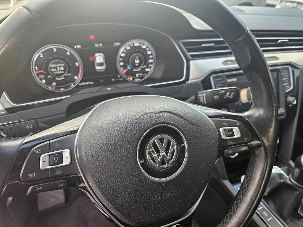 VOLKSWAGEN Passat Berlina TDI HIGHLINE BlueMotion Technology DSG - 13