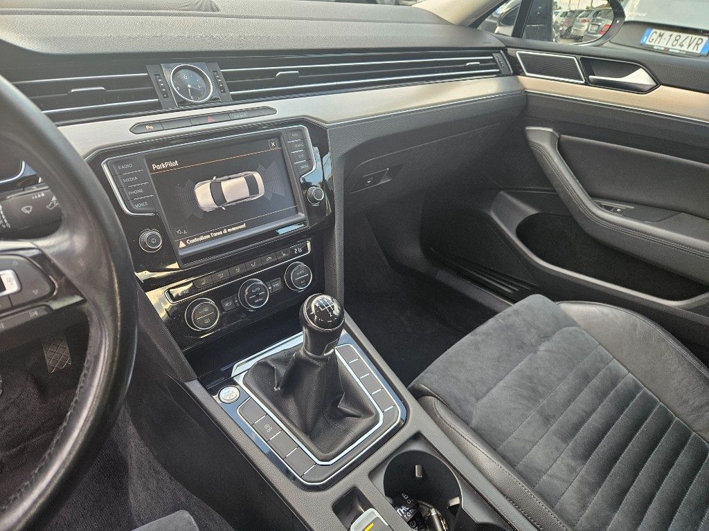 VOLKSWAGEN Passat Berlina TDI HIGHLINE BlueMotion Technology DSG - 11