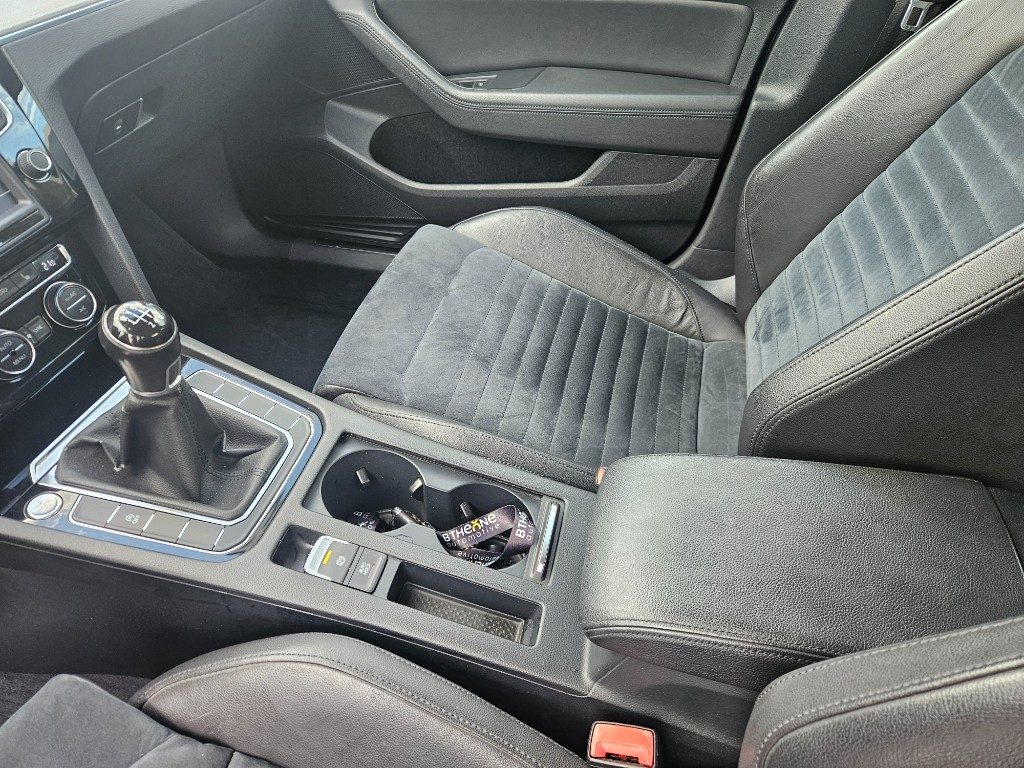 VOLKSWAGEN Passat Berlina TDI HIGHLINE BlueMotion Technology DSG - 9