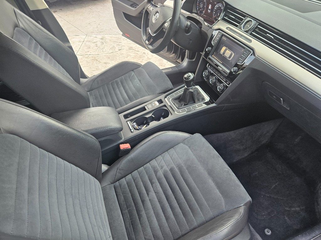 VOLKSWAGEN Passat Berlina TDI HIGHLINE BlueMotion Technology DSG - 16
