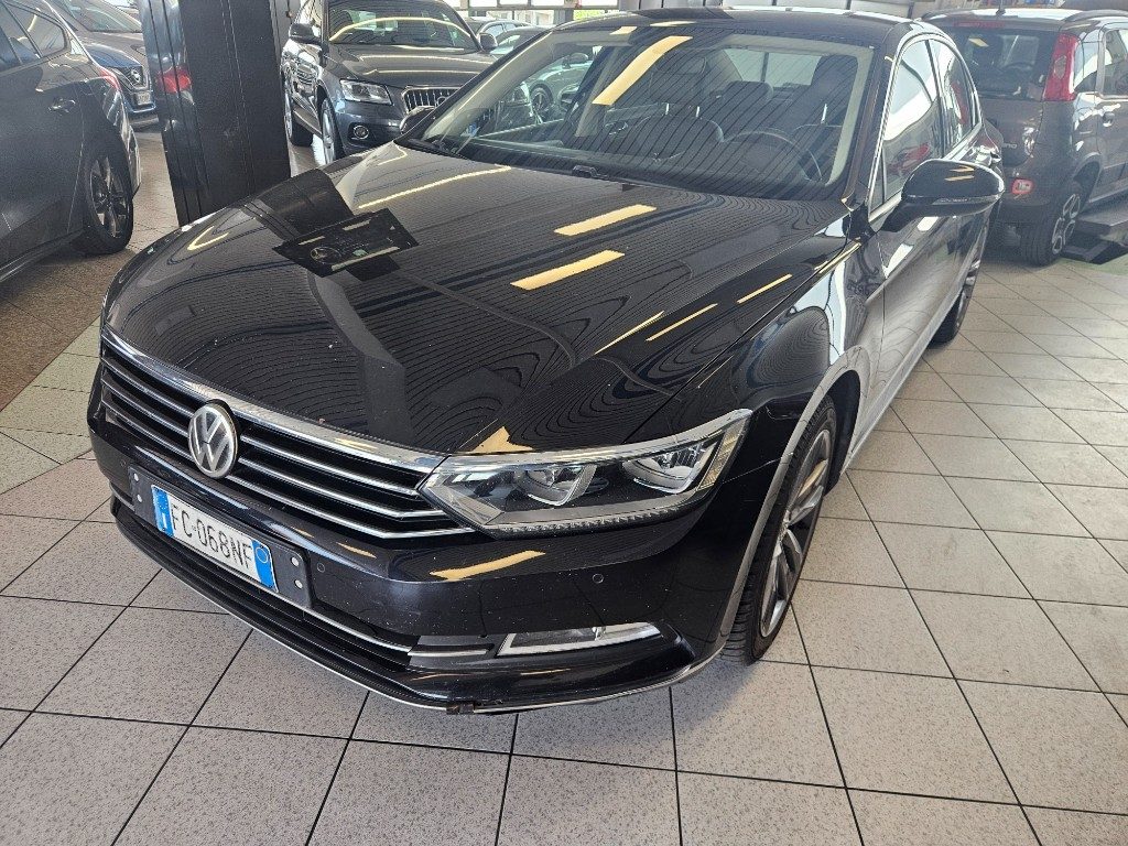VOLKSWAGEN Passat Berlina TDI HIGHLINE BlueMotion Technology DSG - 17
