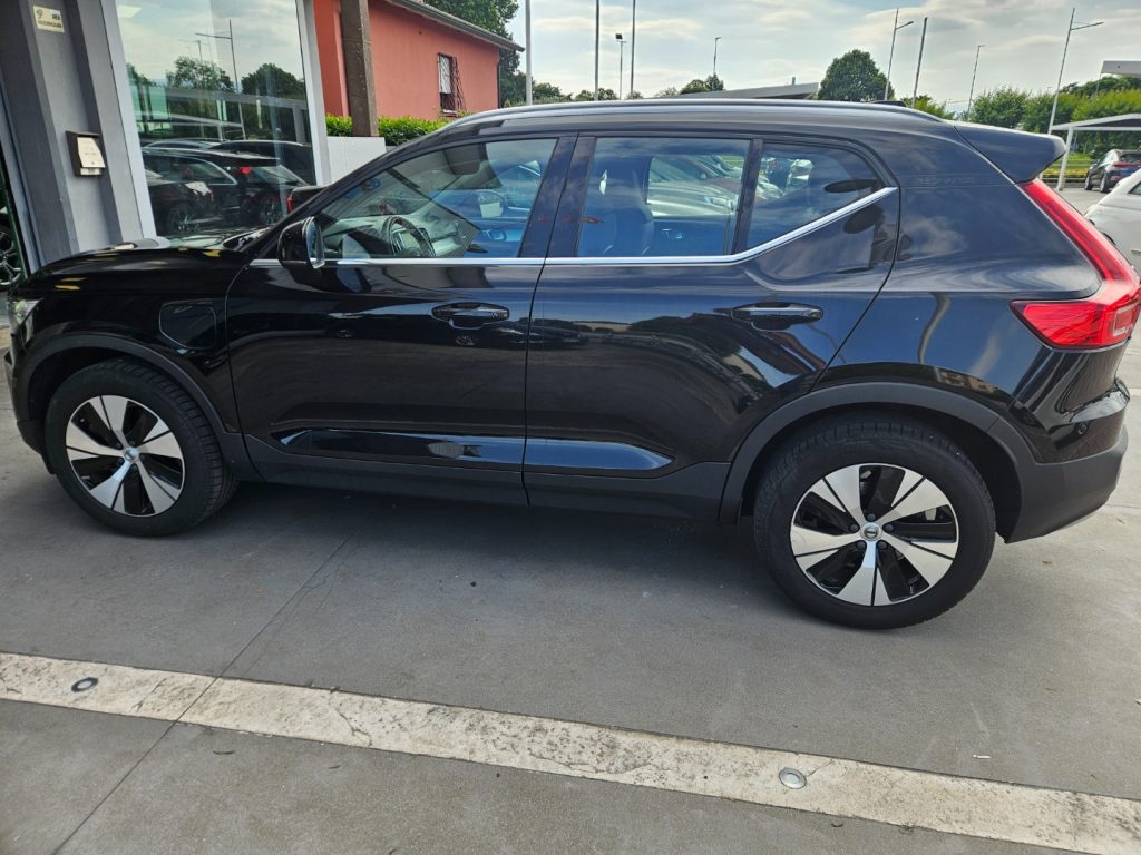 VOLVO XC40 T4 Geartronic Business plug-in - 24