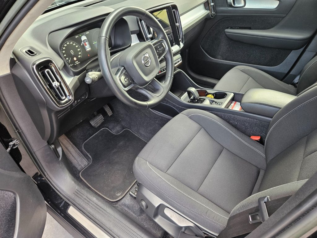 VOLVO XC40 T4 Geartronic Business plug-in - 25