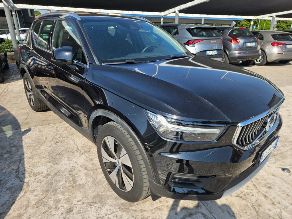 VOLVO XC40 T4 Geartronic Business plug-in - 28