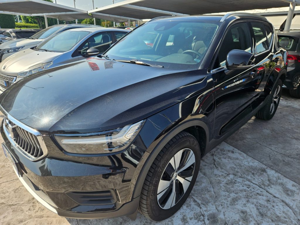 VOLVO XC40 T4 Geartronic Business plug-in - 29