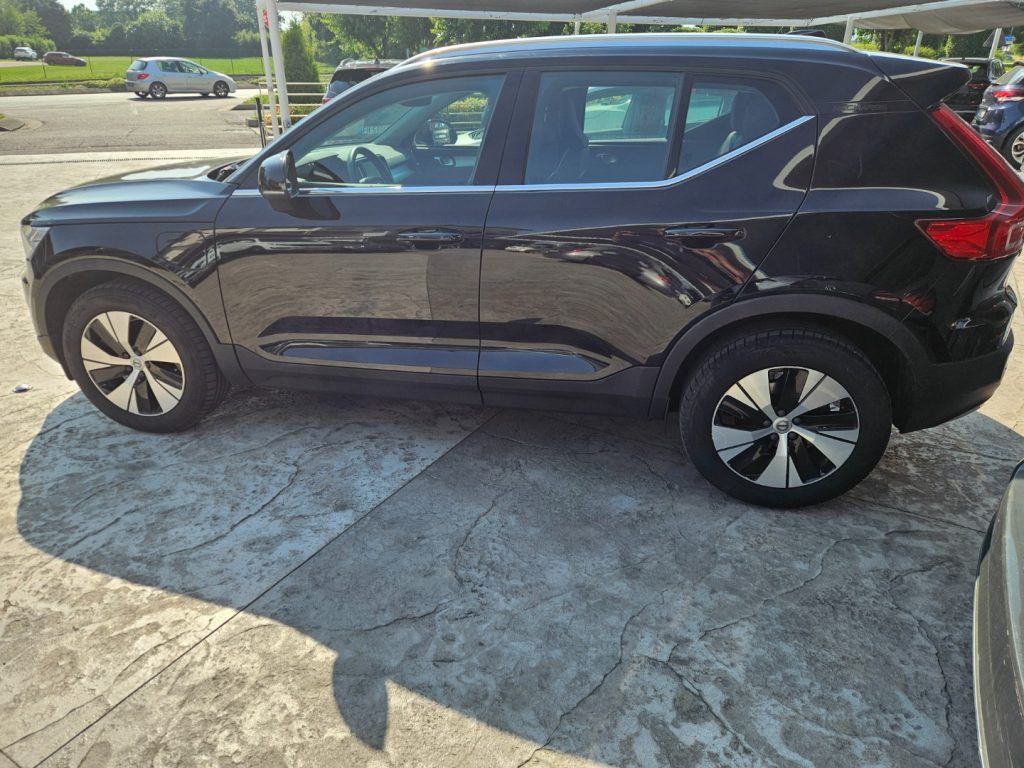 VOLVO XC40 T4 Geartronic Business plug-in - 33