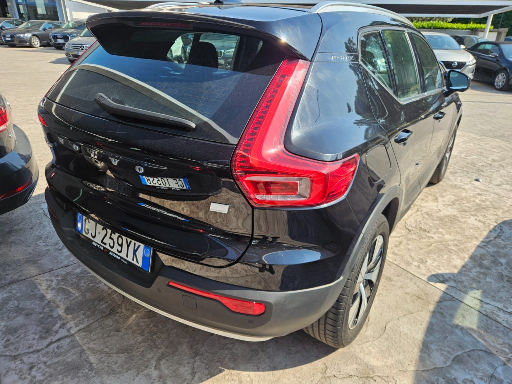 VOLVO XC40 T4 Geartronic Business plug-in - 34