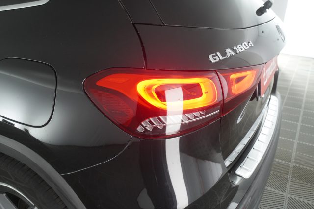 MERCEDES-BENZ CLA SSE GLA GLA 180 D AUTOMATIC PREM - foto 17