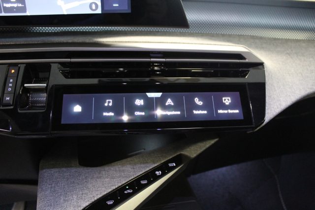 PEUGEOT 3008 1.2 HYBRID 145 E-DCS6 GT PACK PL - foto 17