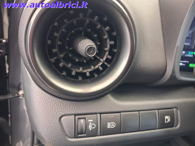 TOYOTA C-HR 1.8 HV ACTIVE - foto 15