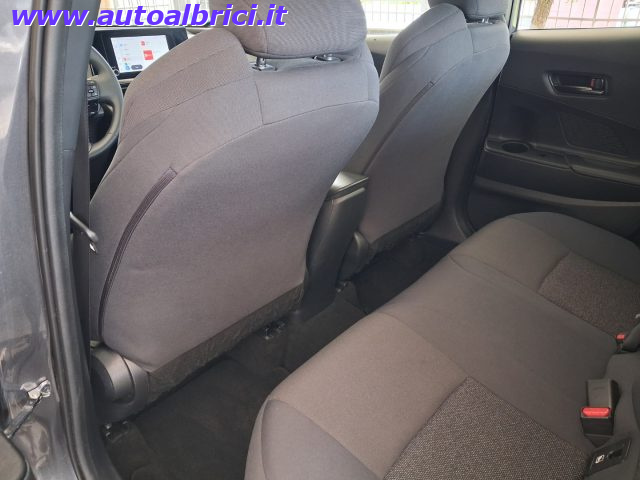 TOYOTA C-HR 1.8 HV ACTIVE - foto 32