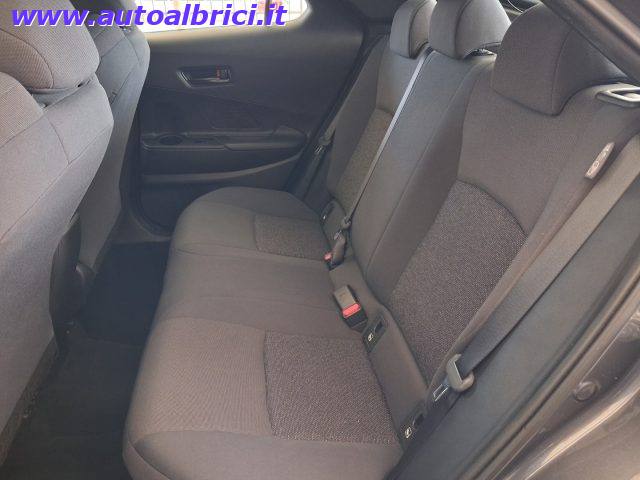 TOYOTA C-HR 1.8 HV ACTIVE - foto 33