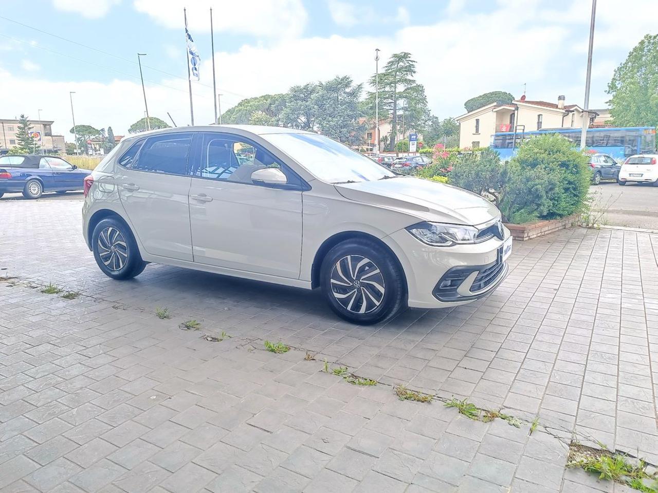 VOLKSWAGEN Polo 1.0 TSI Life - 19