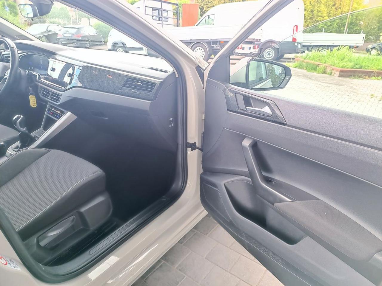 VOLKSWAGEN Polo 1.0 TSI Life - 17
