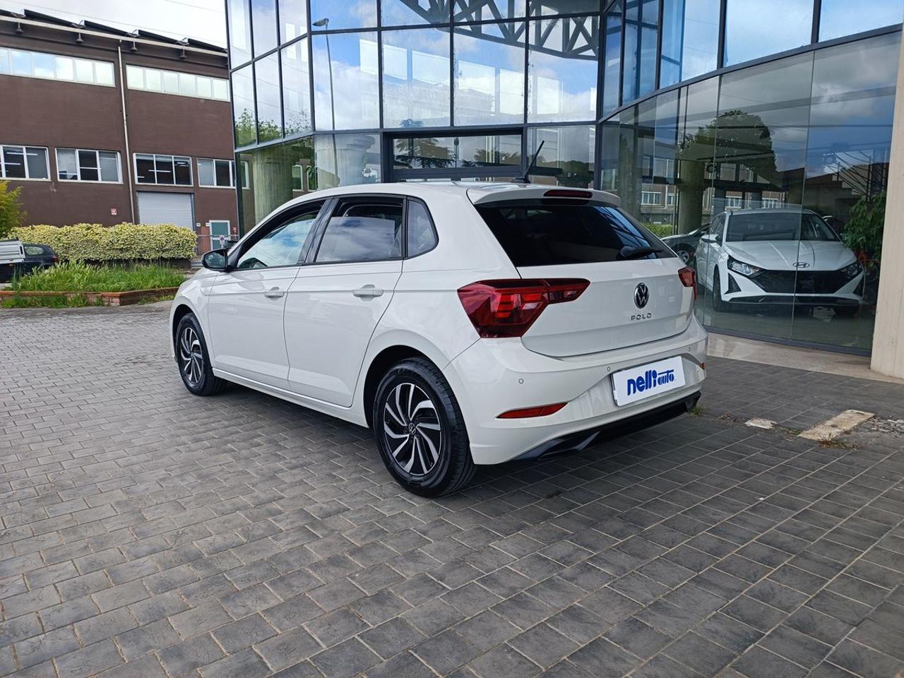 VOLKSWAGEN Polo 1.0 TSI Life - 23