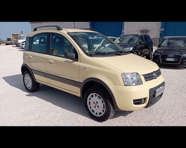 FIAT PANDA 1.2 4X4 CLIMBING - foto 22
