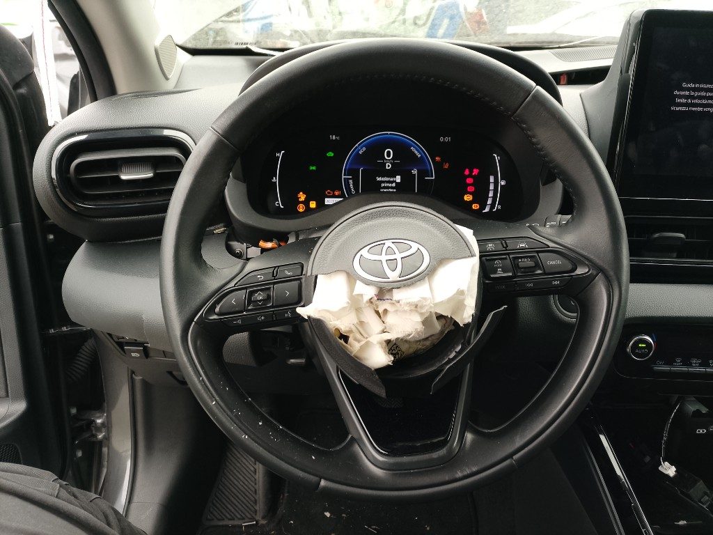 Immagine di TOYOTA Yaris 1.5 Hybrid 5 porte del 12/2024 km 38589