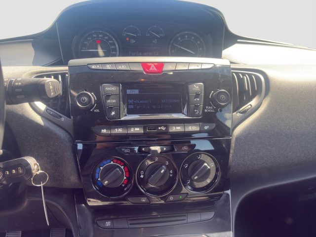 LANCIA Ypsilon usata 15