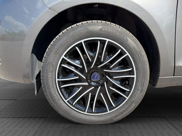 LANCIA Ypsilon usata 15