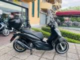 PIAGGIO Beverly 300 i.e. POLICE TUTTO INCLUSO ANCHE PASSAGGIO!
