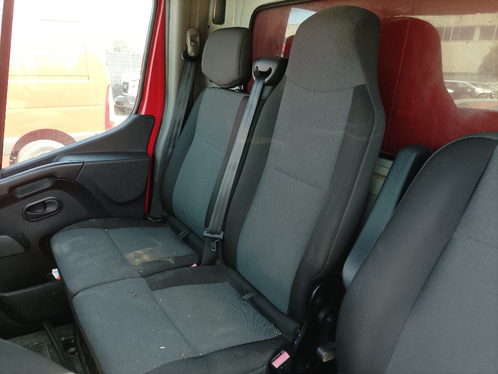 Immagine di RENAULT Master T35 2.3 dCi 135 cassonato del 06/2020 km 145789