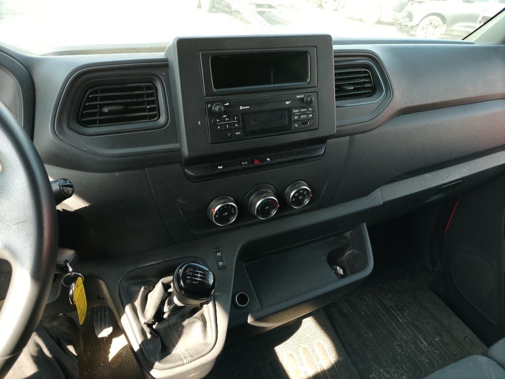 Immagine di RENAULT Master T35 2.3 dCi 135 cassonato del 06/2020 km 145789