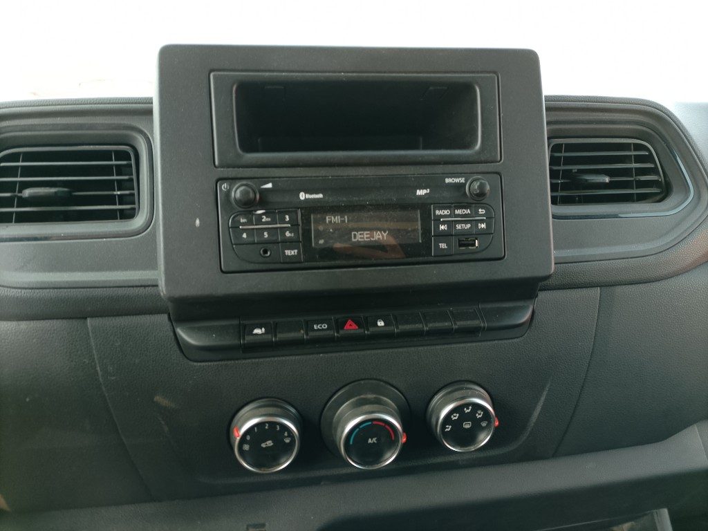 Immagine di RENAULT Master T35 2.3 dCi 135 cassonato del 06/2020 km 145789