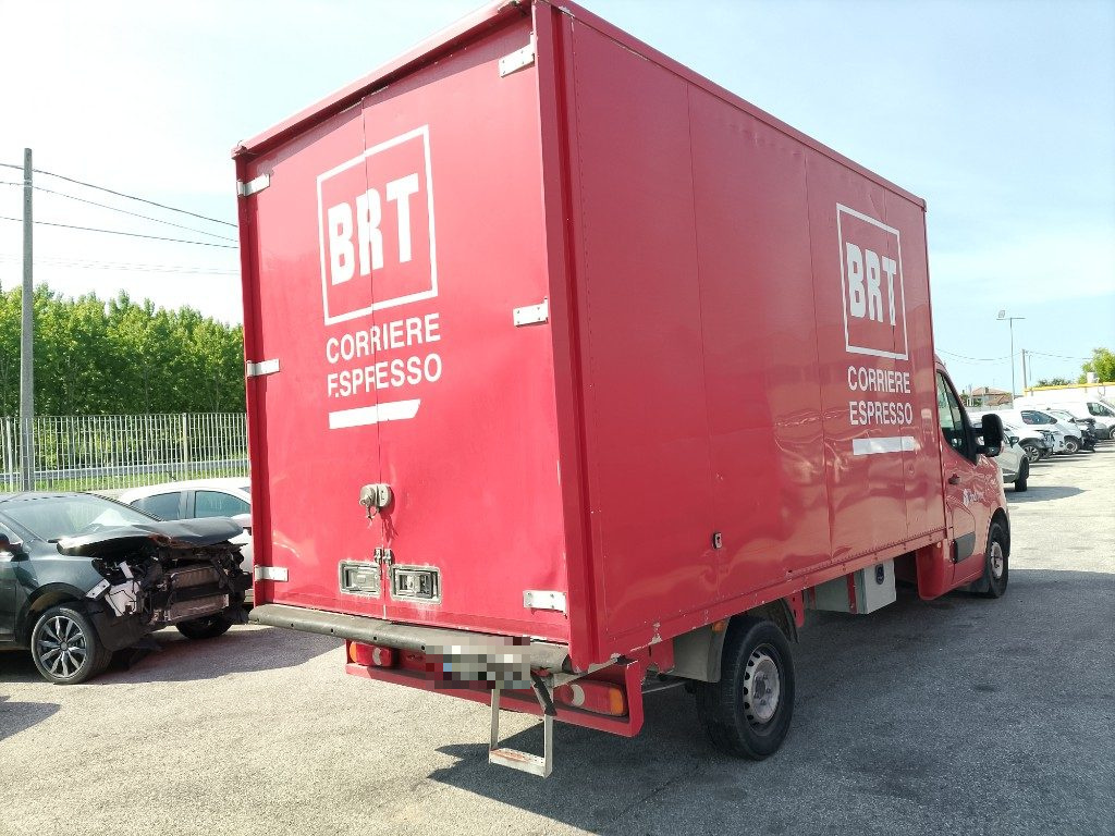 Immagine di RENAULT Master T35 2.3 dCi 135 cassonato del 06/2020 km 145789