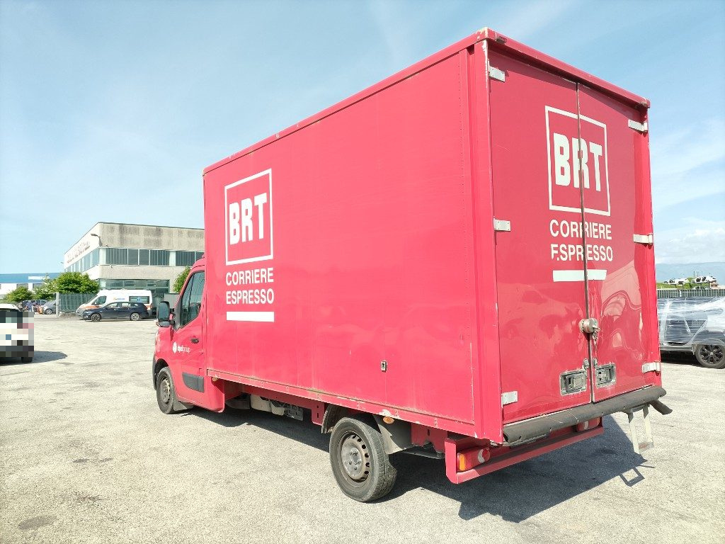 Immagine di RENAULT Master T35 2.3 dCi 135 cassonato del 06/2020 km 145789